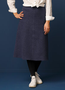 Blå kjol i kokad ull. A-linjeformad, varm, knälång ullkjol K&US