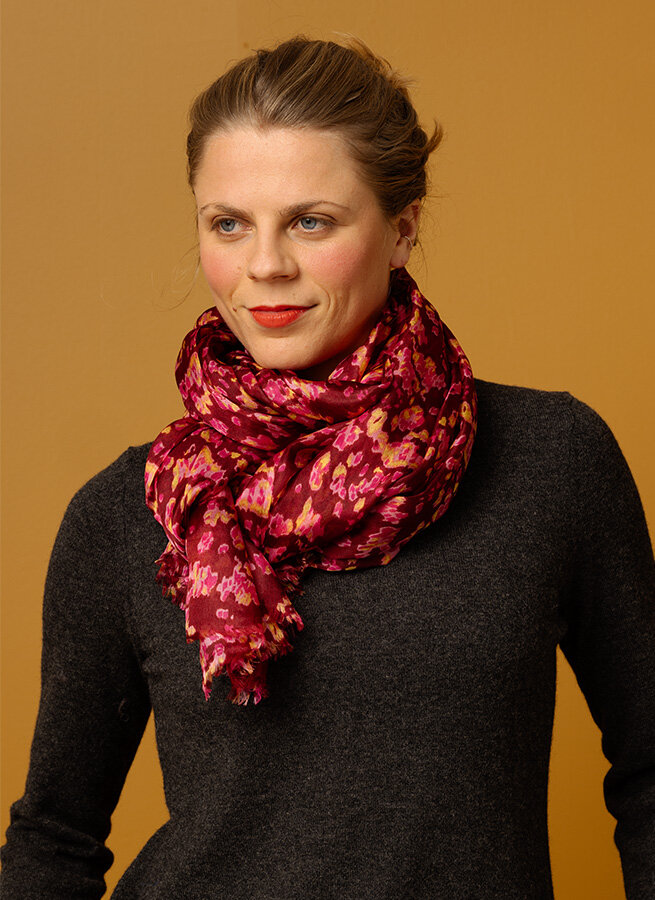 252010-blommor-sidensjal-rosa-vinrod-2