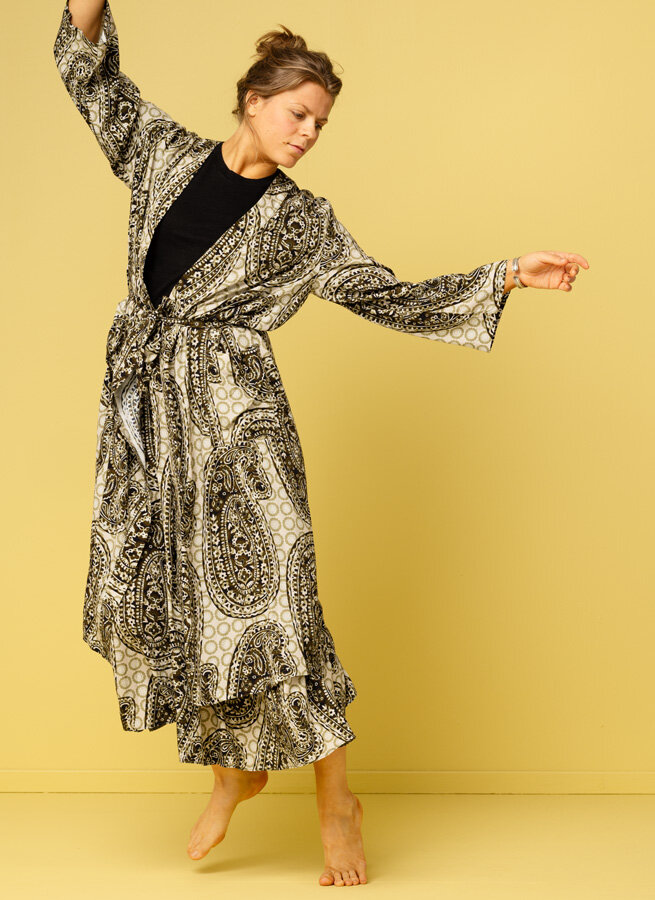 Bobby-kimono-gron-paisley-6.jpg