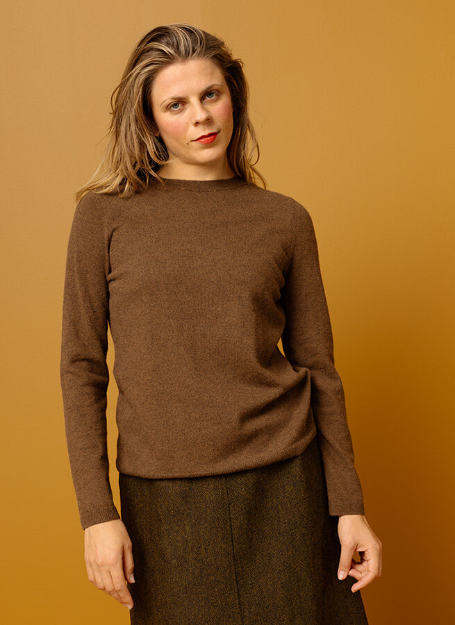 Brisen-ulltroja-brun-Dark-praline-1.jpg