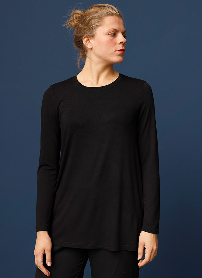 Donna-langarmad-topp-svart-1.jpg