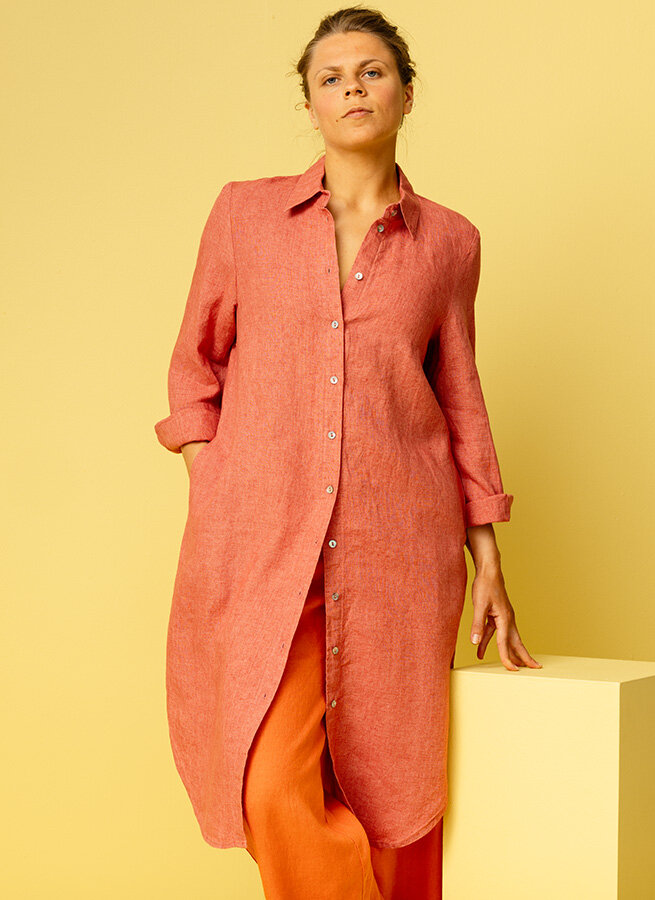 Flora-lang-linneskjorta-sorbet-rosa-3.jpg