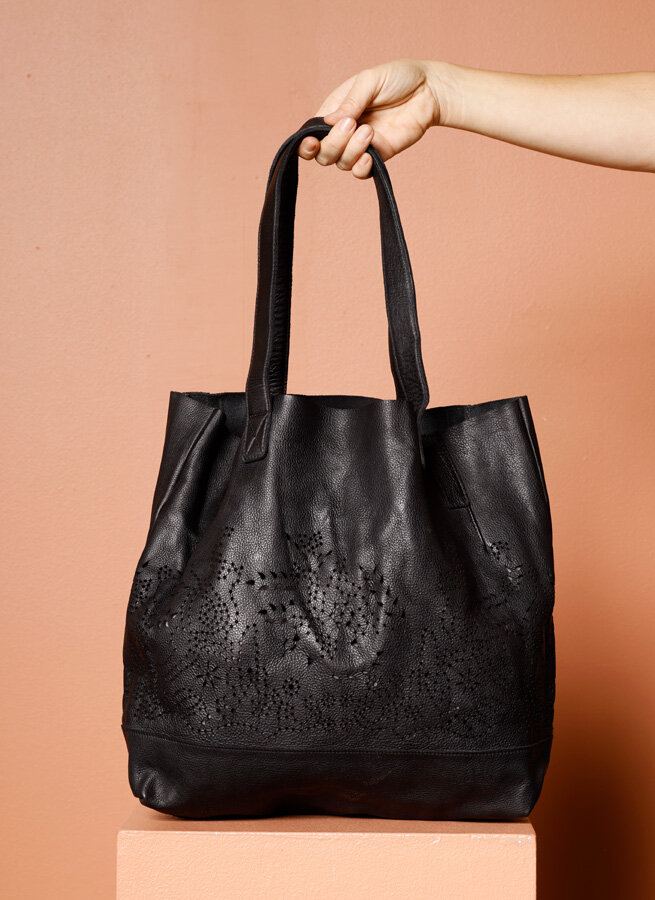Online-shopper-skinnvaska-svart.jpg