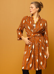 Rostbrun, brun mönstrad klänning. K&US Kandus Stockholm Södermalm Bohemiska damkläder