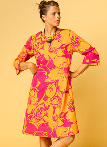 Amore-stormonstrad-klanning-orange-rosa-21