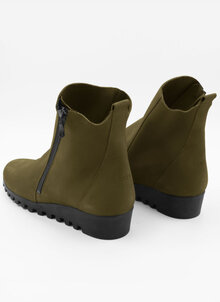 Arche-Lomage-matcha-green-boots-3