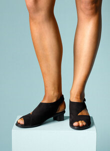 Arche sandaler svart obibbi med klack