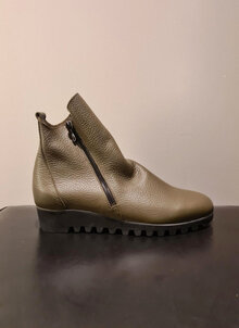 Arche-Lomage-Taiga-green-grey-boots-3