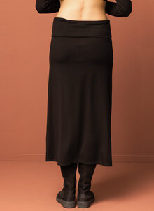Svart lång trikåkjol, tubkjol. Mjuk, resår, stretchig, skön kjol. K&US Kandus