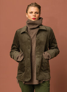 Grön manchesterjacka i workwear stil. Gröna manchesterbyxor dam K&US Kandus svensk design