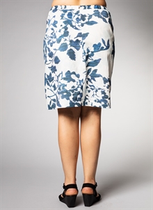 Mönstrad kjol i ekologisk bomull. Blå, vit.