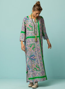 Kaftan-lang-viskosklanning--monstrad-gron-1