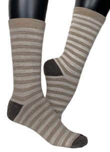 Ullstrumpor-randig-o-brun--alpacka-232403-655x900