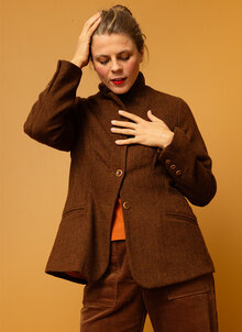 Brun Tweedkavaj, ullkavaj dam. Klassisk, tidlös kavaj i ull. K&US Kandus damkläder Södermalm