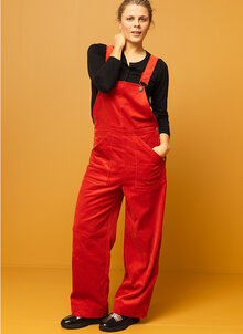 Röd snickarbyxa manchester dam. Byxa bredspårig manchester. Vid, skön, tuff. K&US Kandus damkläder Stockholm